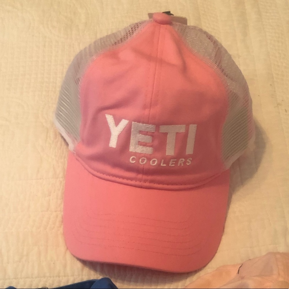 Yeti hat